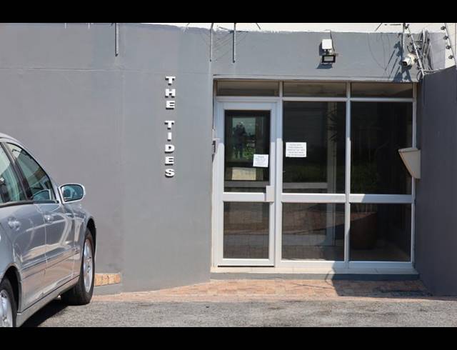 3 BEDROOM APARTMENT FOR SALE IN MUIZENBERG